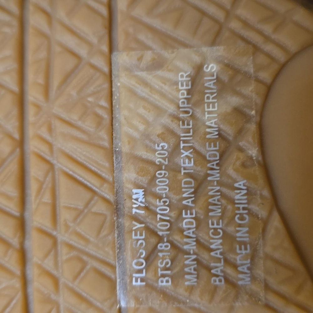 New Bare Traps‎ Women's Size 7 1/2 Tan  Brown Cork Wedge Slip-on Sandal Shoe - Picture 9 of 9